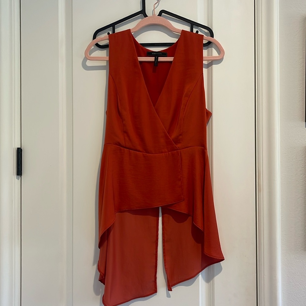 BCBGMAXAZRIA Orange V Neck Asymmetrical Blouse Tank